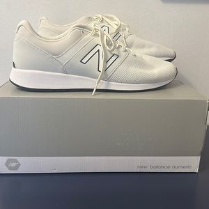 BRAND NEW! New Balance 24 Series Lightweight Breathable Low Top MRL24TE Men’s 11